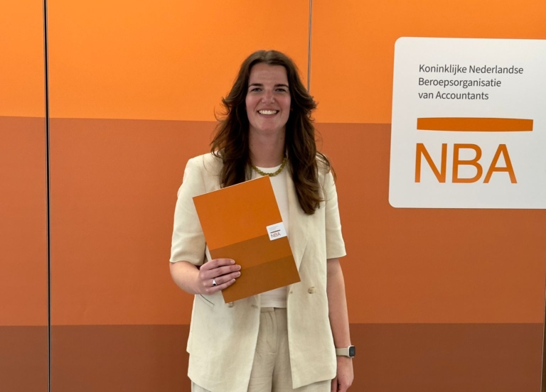 Amber officieel beëdigd als accountant
